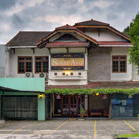 Sekar Ayu Hotel Malioboro Mitra Reddoorz Yogyakarta Exterior foto