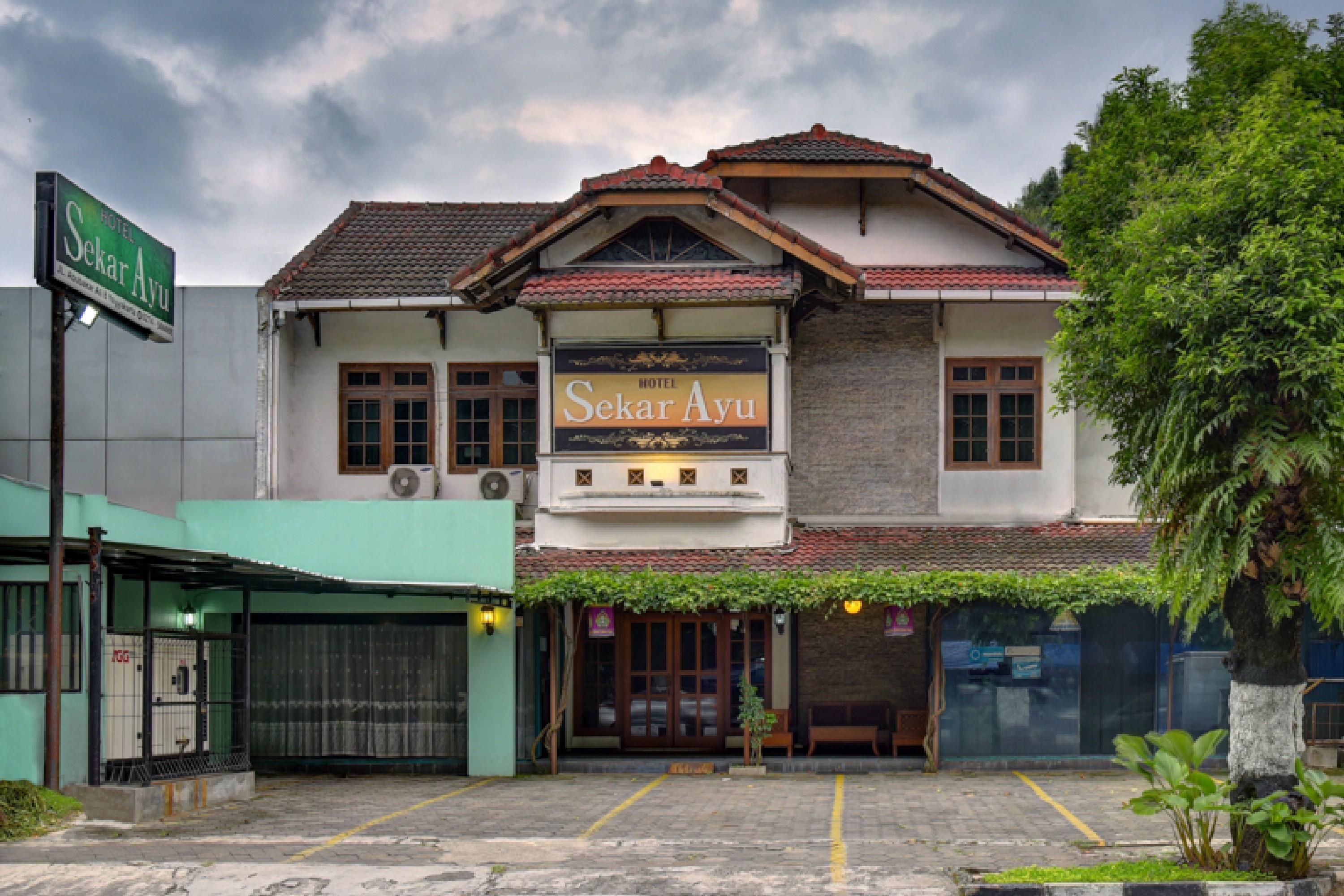 Sekar Ayu Hotel Malioboro Mitra Reddoorz Yogyakarta Exterior foto